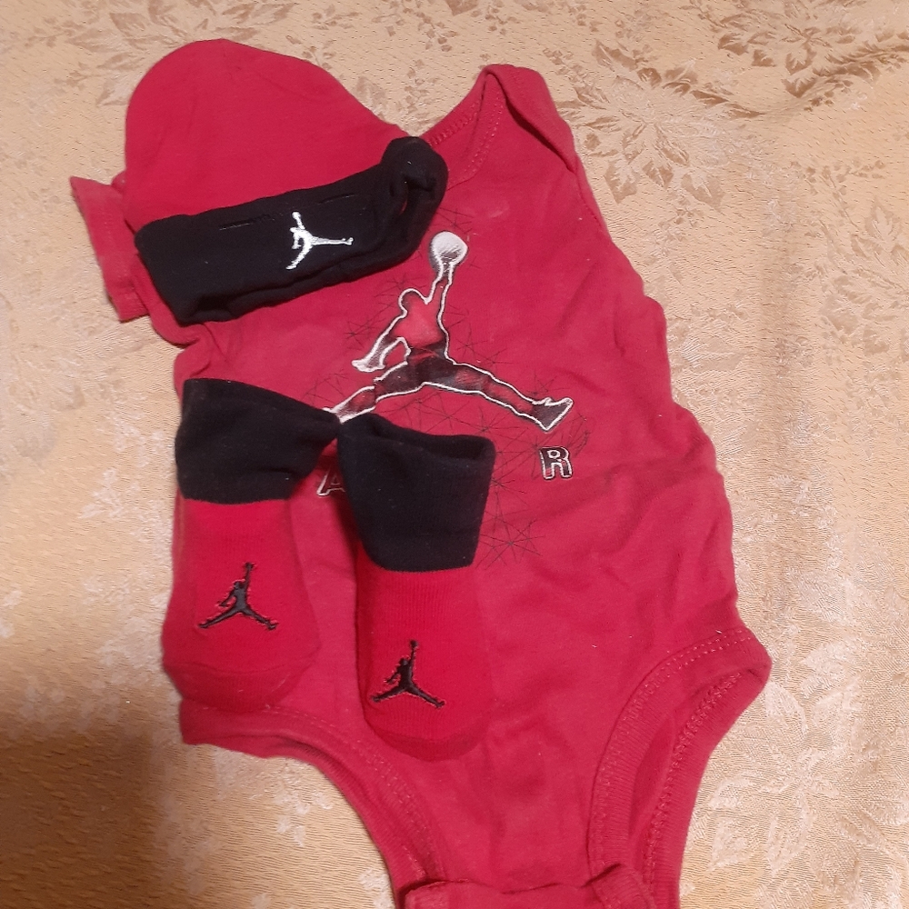 New born onesie set